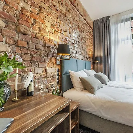 Liberum Old Town Aparthotel 3*